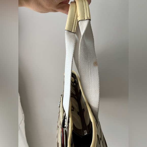 Coach Daisy signature tote tan brown yellow shoulder bag - Picture 9 of 11